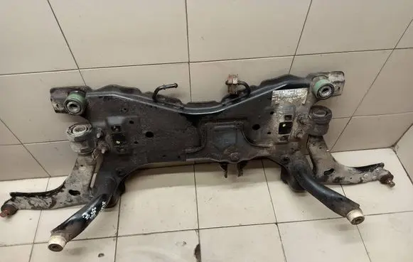 Ford Kuga I Front subframe 