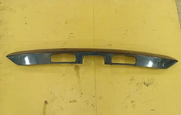 Peugeot 5008 Trunk door license plate light bar 9684414777