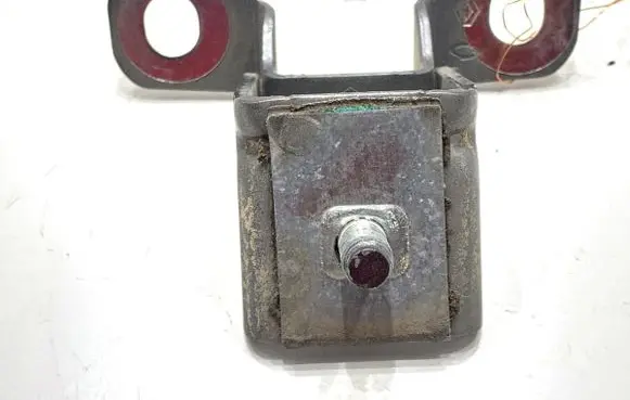 Renault Arkana Tailgate/trunk/boot hinge 