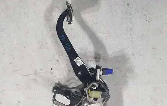 Hyundai Kona I Brake pedal 32800K4010