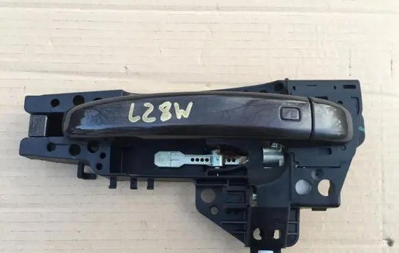 Audi A4 S4 B8 8K Loading door exterior handle/bracket 