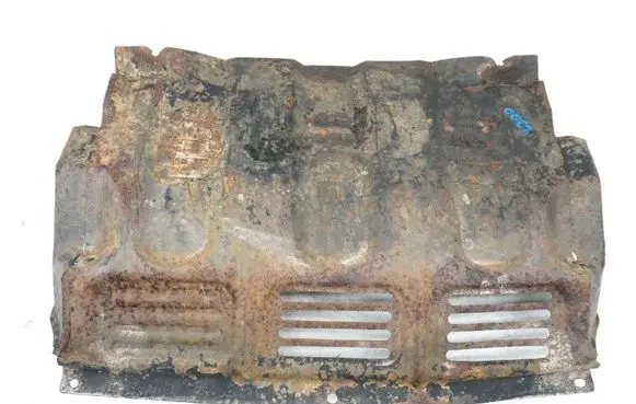 Mitsubishi L200 Front underbody cover/under tray 