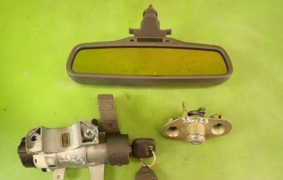 Volvo S80 Ignition lock 8626324