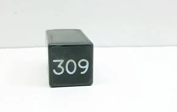 Audi 80 90 B3 Other relay 893919082