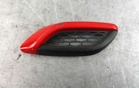 Maserati Levante Fender grill 670139653
