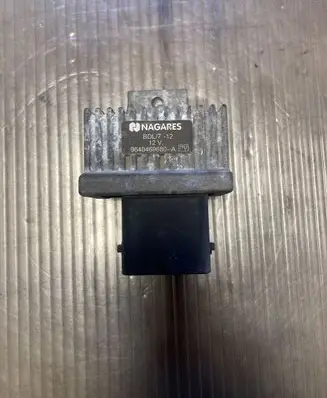 Nissan X-Trail T31 Glow plug pre-heat relay 9640469680A BDL712