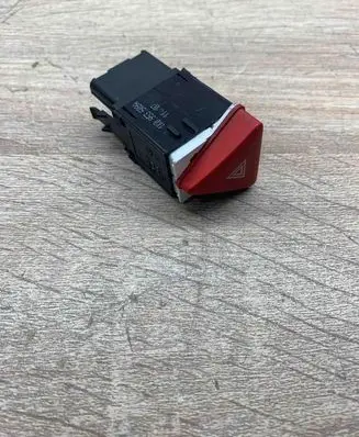 Volkswagen Golf V Hazard light switch 1K0953509A