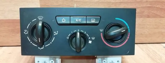 Citroen C4 I Climate control unit K2860 K2860TA61Y L6192
