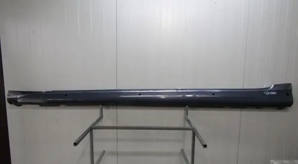 Front sill (body part)