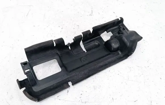 Volvo S60 Intercooler air guide/duct channel 31383123