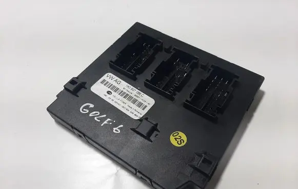 Volkswagen Golf VI Central body control module 1K0937086C