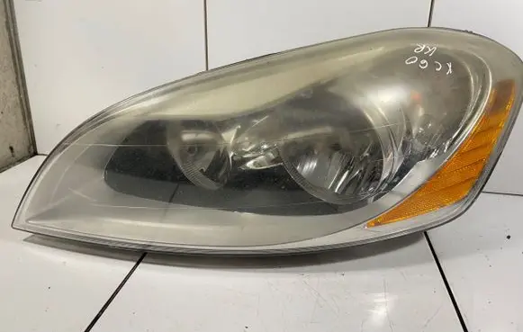 Volvo XC60 Headlight/headlamp 30763145 89902804