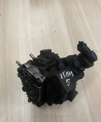 Renault Master III Fuel injection high pressure pump 8200912103