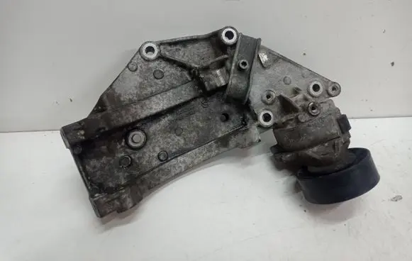 Volvo V50 Generator/alternator bracket 9682367380 51549F 08C22