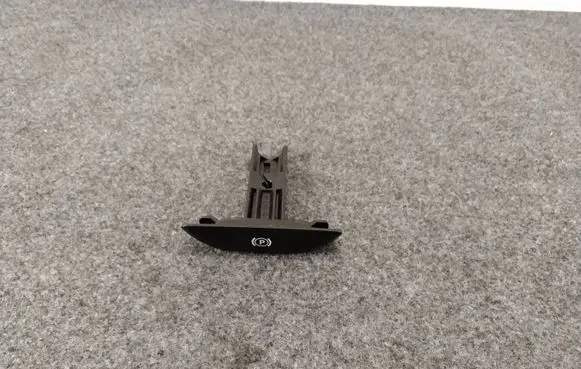 Mercedes-Benz C W204 Hand brake release handle A2044270020