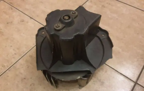 Mercedes-Benz E W123 Seat fan/blower 3137020001