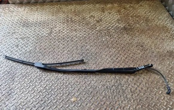 BMW 3 G20 G21 Windshield/front glass wiper blade 9448920