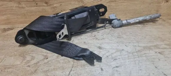 Volvo V70 Front seatbelt 30662993