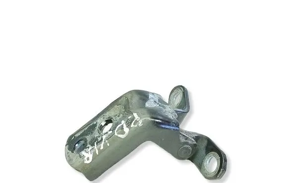 Nissan Qashqai+2 Front door upper hinge 