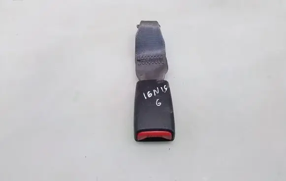 Suzuki Ignis Rear seatbelt buckle