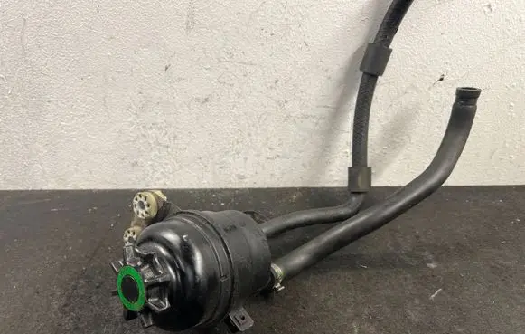 BMW 1 E81 E87 Power steering fluid tank/reservoir 1097164