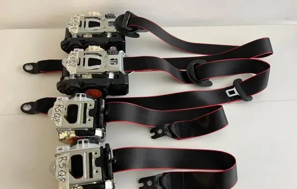 Audi RS Q8 Set of seat belts 