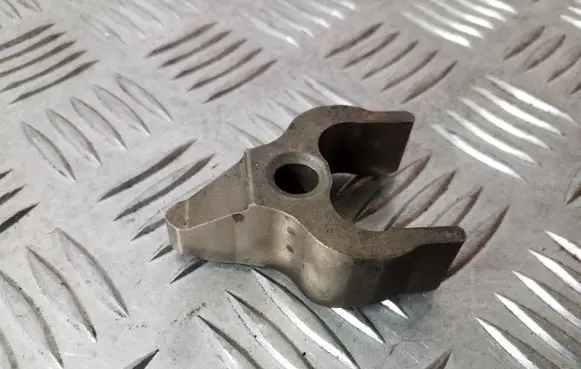 BMW 5 F10 F11 Fuel Injector clamp holder