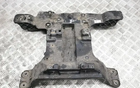 Volkswagen ID.3 Engine mounting bracket 1EA805211B