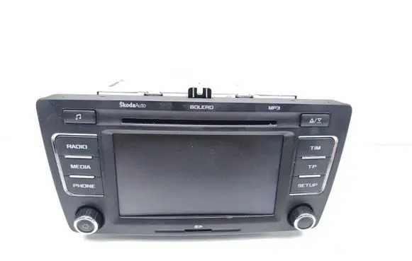 Skoda Octavia Mk2 (1Z) Radio/CD/DVD/GPS head unit 1Z0035156F 8157648258360