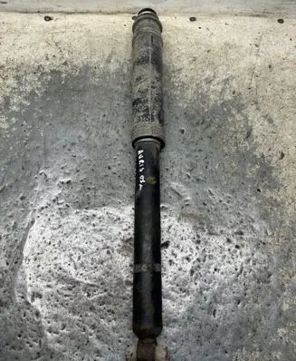 Toyota Auris 150 Rear shock absorber/damper