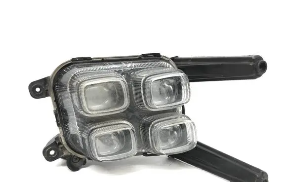 KIA Sportage Front fog light 92202F1100 MAM105W