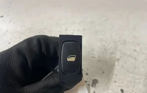 Peugeot 407 Electric window control switch 53269707 96360166