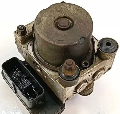 Mazda 626 Master brake cylinder GE7E437A0436-0081