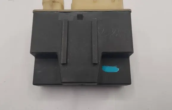 Citroen Berlingo Glow plug pre-heat relay 018010951 9652021180