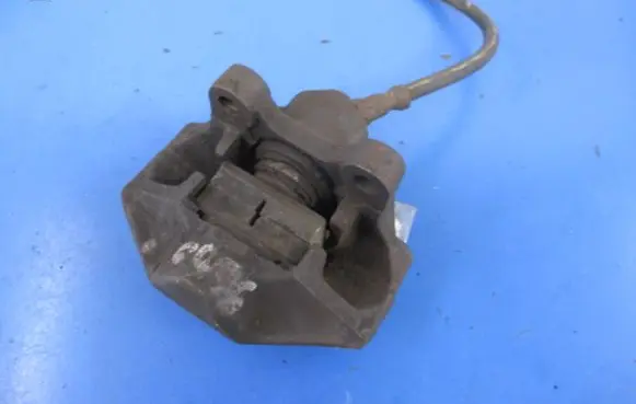 Mercedes-Benz E W123 Rear brake caliper