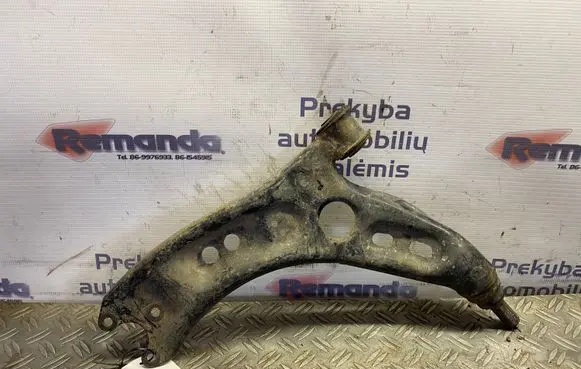 Volkswagen PASSAT B7 Front lower control arm/wishbone