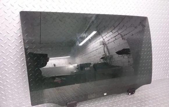 Chrysler Voyager Sliding door window/glass 43R001385