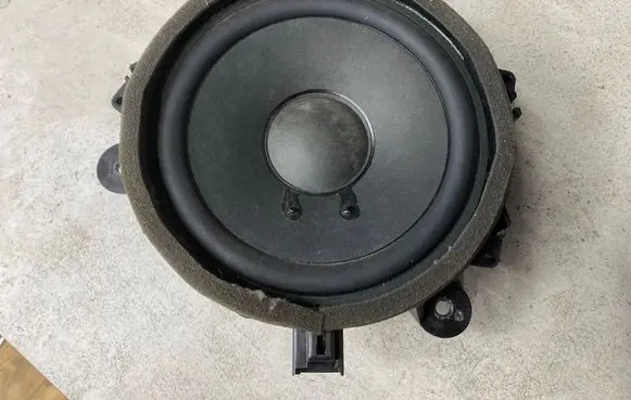 Volvo V50 Rear door speaker 30752084 M5XUG