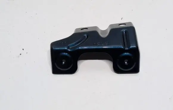 Volkswagen Tiguan Fender mounting bracket 571821152