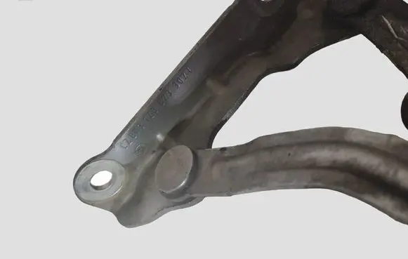 Skoda Octavia Mk2 (1Z) Engine bonnet/hood hinges 1Z0823302C