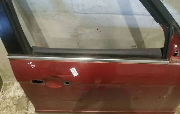 Ford Galaxy Front door glass trim molding