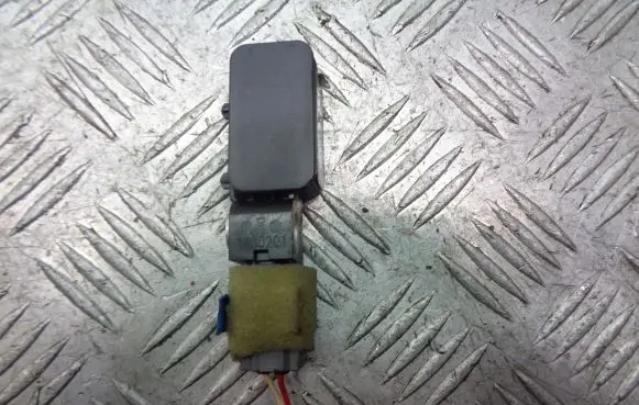 Mazda 6 Airbag deployment crash/impact sensor GJ6A57KC0