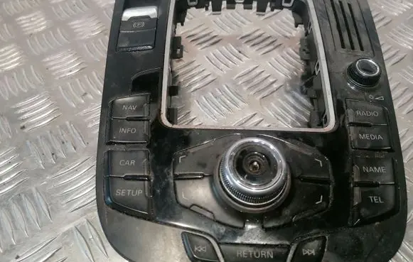 Audi A5 8T 8F Head unit multimedia control 8T0919609F