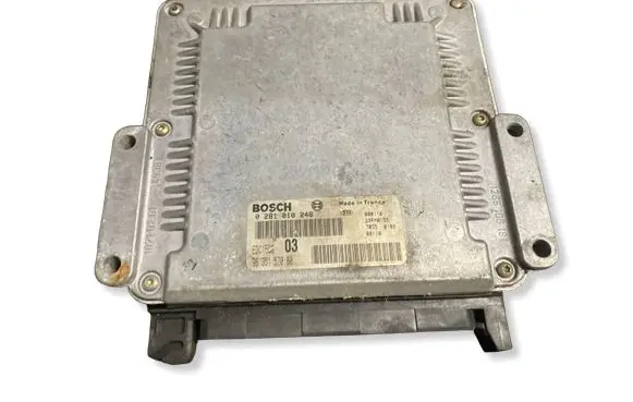 Peugeot 308 SW Engine control unit/module EDC15C2