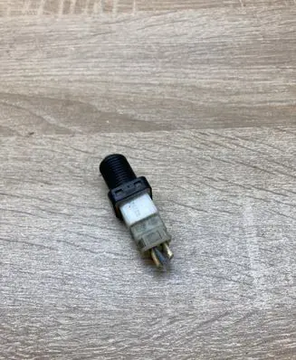 Mazda 323 F Brake pedal sensor switch D602E SEIM