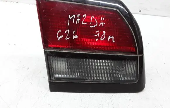 Tailgate rear/tail lights