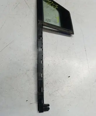 Renault Captur Front door vent window glass four-door 802622924RU4 802622924R