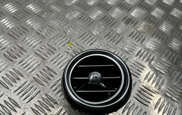 Mercedes-Benz GLC X253 C253 Dash center air vent grill A2058304604