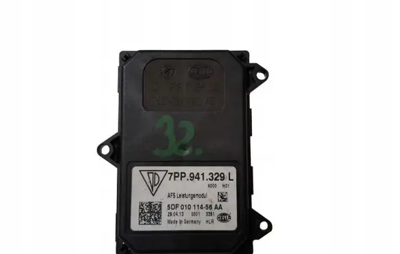 Audi A3 S3 8V Voltage converter/converter module 7PP941329L