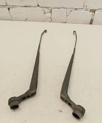 Ford Ranger Front wiper blade arm J5834 H5895